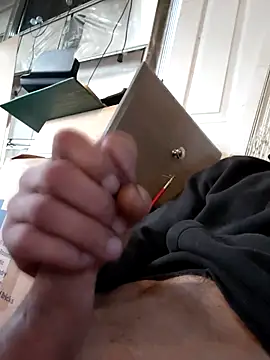 Snapshot of Hungwell1515 chatting on 15, 2, 2026 Hungwell1515 online show from 15, 2, 2026