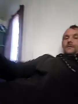 Snapshot of Hungwell1515 chatting on 9, 2, 2026 Hungwell1515 online show from 9, 2, 2026