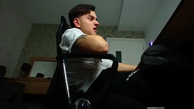 FelixStarkk online show from 1, 11, 2025