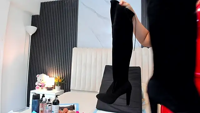 Samantha Claus online show from 17, 11, 2025