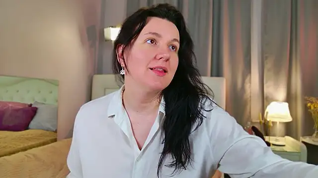 love me  tonight  online show from 26, 10, 2025