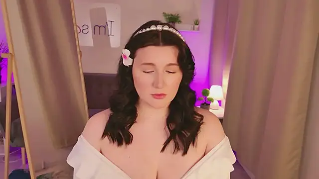 love me  tonight  online show from 5, 3, 2026