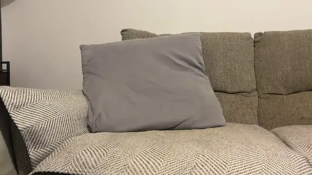 That English Rose  online show from 12, 3, 2026