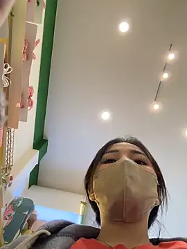 Linh 2004 online show from 24, 2, 2026