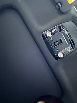 Linh 2004 online show from 15, 9, 2025