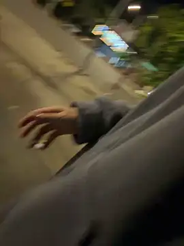 Linh 2004 online show from 25, 3, 2026