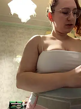 ellie coy  online show from 16, 1, 2026