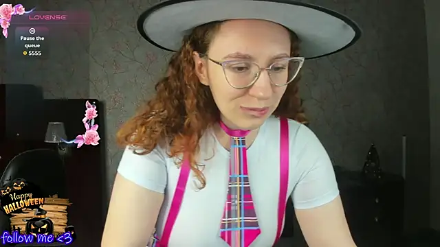 ellie coy  online show from 27, 10, 2025