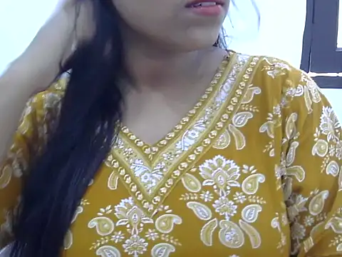 Snapshot of LIYO_ chatting on 23, 9, 2025 LIYO online show from 23, 9, 2025