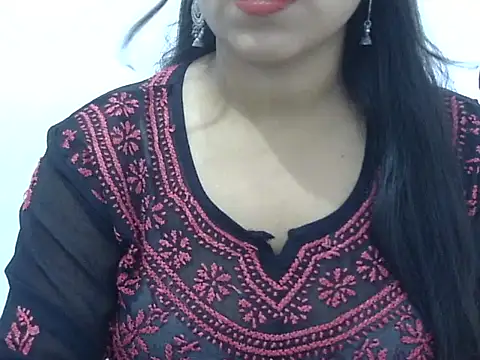 LIYO  online show from 7, 7, 2026