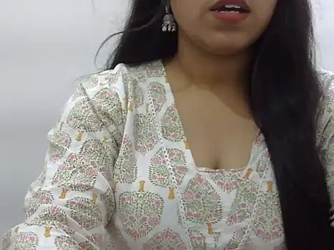 LIYO  online show from 14, 4, 2026