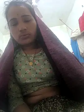 Hot raaani online show from 15, 12, 2025