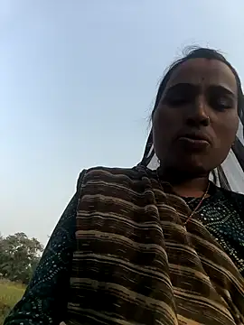 Hot raaani online show from 25, 11, 2025