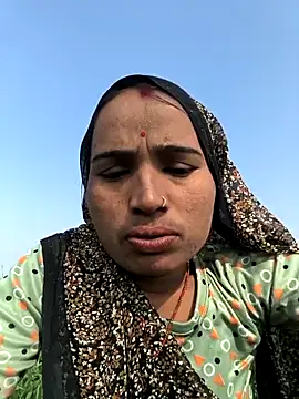 Hot raaani online show from 19, 12, 2025