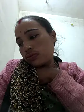 Hot raaani online show from 17, 12, 2025