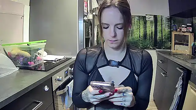 Snapshot of SexyMilf_37 chatting on 1, 10, 2025 SexyMilf 37 online show from 1, 10, 2025