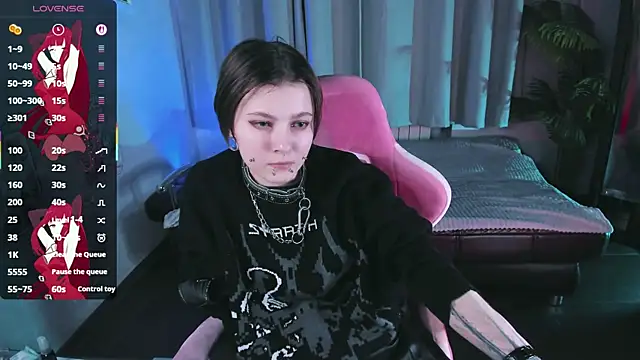 Snapshot of MiraVelle chatting on 22, 11, 2025 MiraVelle online show from 22, 11, 2025