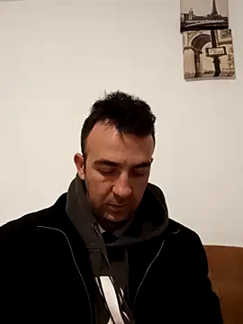 Snapshot of PopaOctavian chatting on 8, 10, 2025 PopaOctavian online show from 8, 10, 2025