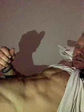 Snapshot of newjam chatting on 13, 11, 2025 newjam online show from 13, 11, 2025