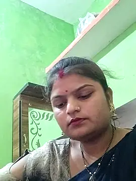 Hot mirchjii online show from 7, 3, 2026