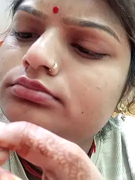 Hot mirchjii online show from 4, 11, 2025