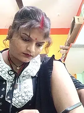 Hot mirchjii online show from 6, 11, 2025