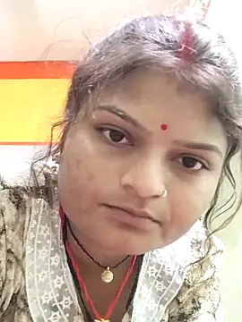 Hot mirchjii online show from 8, 11, 2025