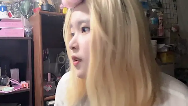 luna51888 online show from 31, 10, 2025