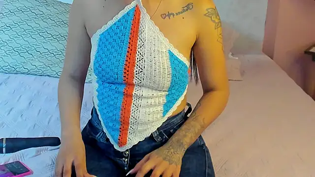 Emilly Beaumont online show from 18, 9, 2025