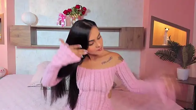 Emilly Beaumont online show from 26, 9, 2025