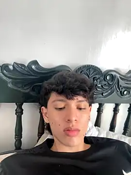 Snapshot of Ramiro378920 chatting on 6, 11, 2025 Ramiro378920 online show from 6, 11, 2025