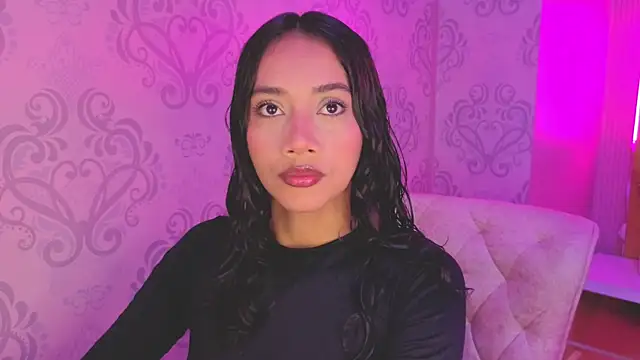luna hot ass online show from 9, 8, 2026