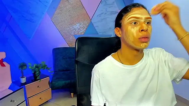 keytinthomson  online show from 9, 10, 2025