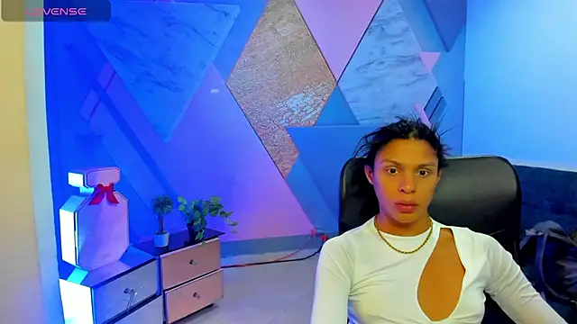 keytinthomson  online show from 3, 10, 2025