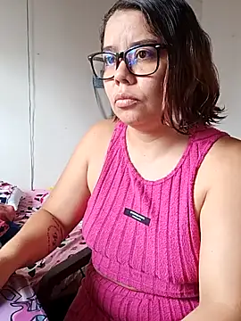 Snapshot of saenz_eymi chatting on 16, 3, 2026 saenz eymi online show from 16, 3, 2026