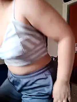 Snapshot of saenz_eymi chatting on 27, 3, 2026 saenz eymi online show from 27, 3, 2026