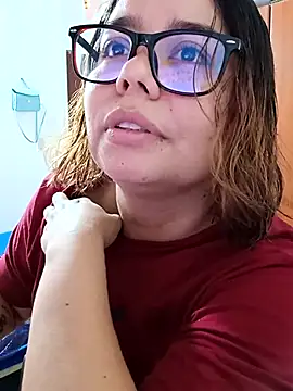 Snapshot of saenz_eymi chatting on 8, 3, 2026 saenz eymi online show from 8, 3, 2026