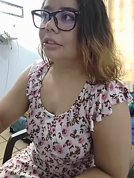 Snapshot of saenz_eymi chatting on 18, 6, 2026 saenz eymi online show from 18, 6, 2026