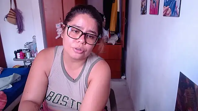 Snapshot of saenz_eymi chatting on 18, 1, 2026 saenz eymi online show from 18, 1, 2026