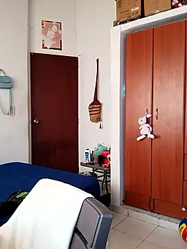 Snapshot of saenz_eymi chatting on 1, 3, 2026 saenz eymi online show from 1, 3, 2026