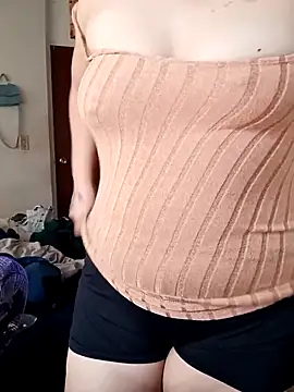 Snapshot of saenz_eymi chatting on 10, 4, 2026 saenz eymi online show from 10, 4, 2026