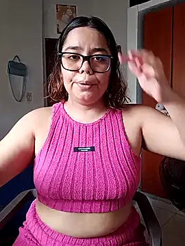 Snapshot of saenz_eymi chatting on 12, 4, 2026 saenz eymi online show from 12, 4, 2026