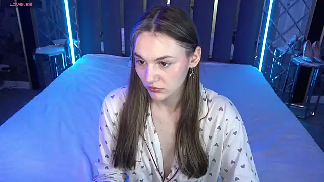 DiamondGoldie online show from 26, 11, 2025