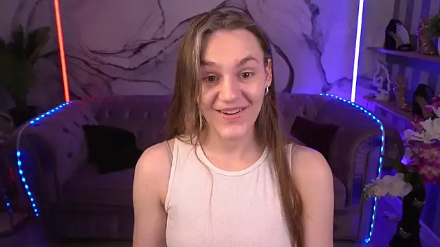 DiamondGoldie online show from 12, 9, 2025