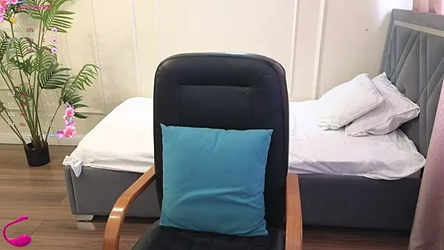 Kuro Ren online show from 15, 2, 2026