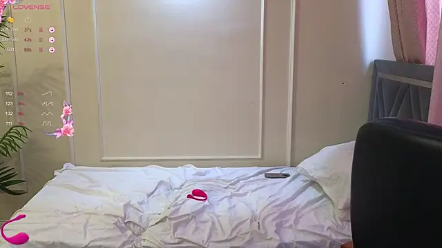 Kuro Ren online show from 10, 4, 2026