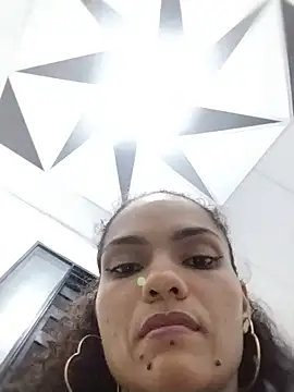 Karen Ariass online show from 1, 6, 2026