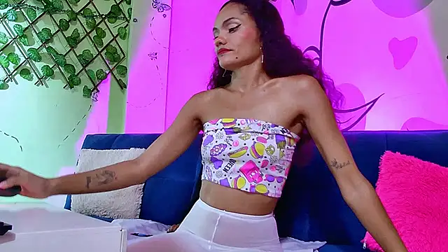 Snapshot of Karen_Ariass chatting on 26, 6, 2026 Karen Ariass online show from 26, 6, 2026