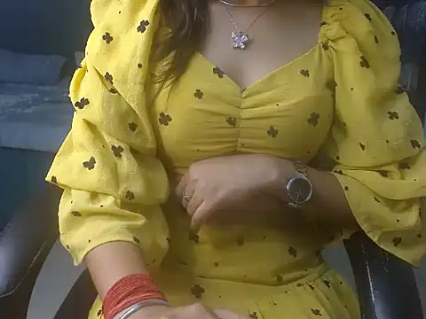 Urlove lily online show from 2, 10, 2025