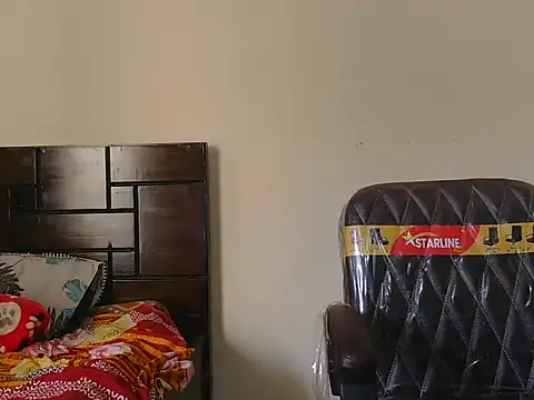 Snapshot of Himanshi_Singb chatting on 14, 1, 2026 Himanshi Singb online show from 14, 1, 2026